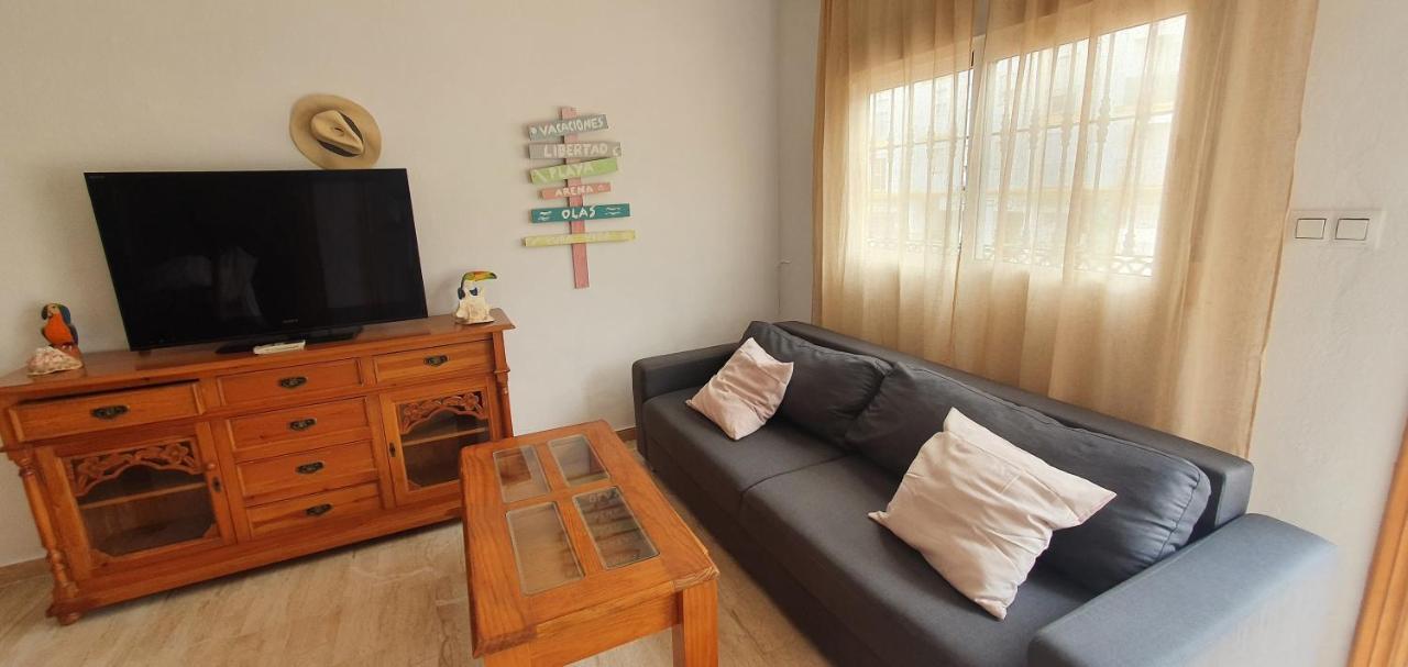 Apartamentos La Libertad エステポナ エクステリア 写真
