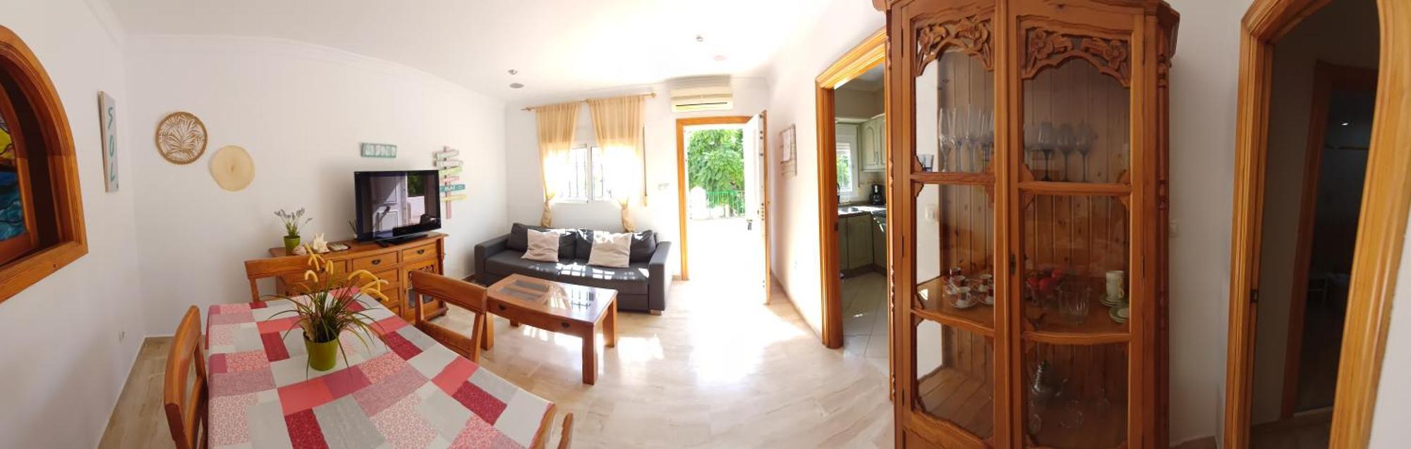 Apartamentos La Libertad エステポナ 部屋 写真